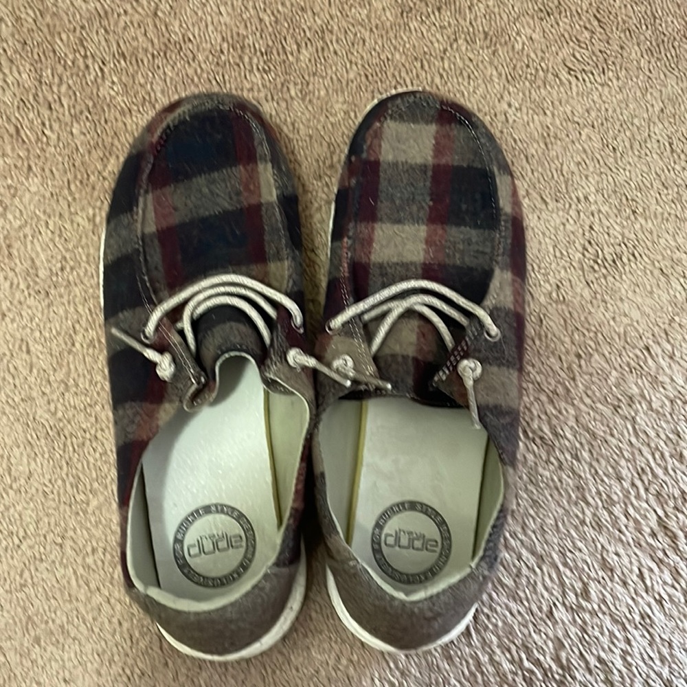 Flannel Hey Dudes // Size 9